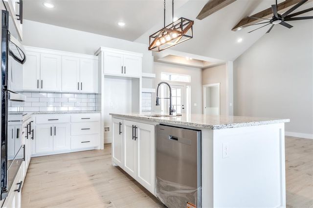 2434 Wind River Circle, Blanchard, OK 73010