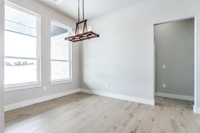 2434 Wind River Circle, Blanchard, OK 73010