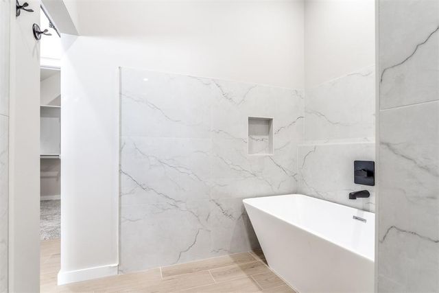 2434 Wind River Circle, Blanchard, OK 73010