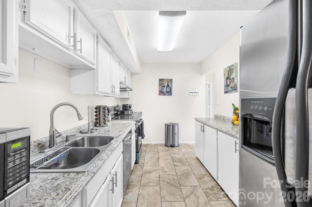 7407 Mystic Lane, Charlotte, NC 28227