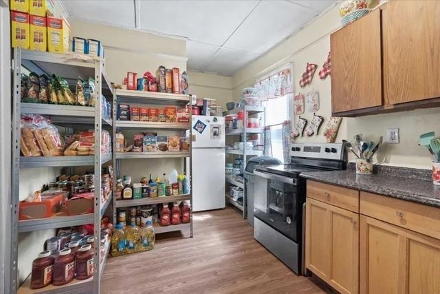 83 West Main St, Orange, MA 01364