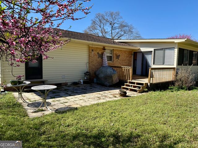 455 Nancy Drive, Hartwell, GA 30643