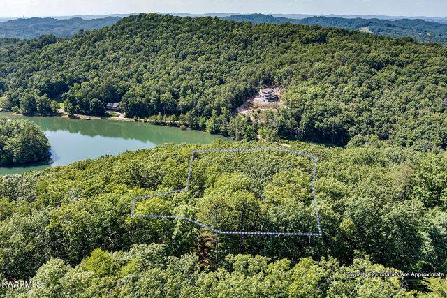 748 Laurel Lake Circle, Madisonville, TN 37354