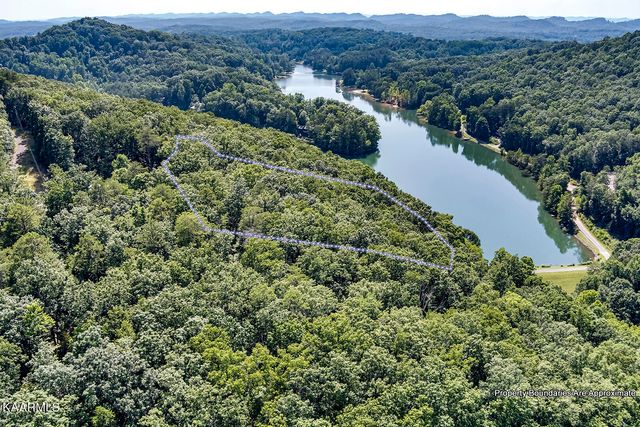 748 Laurel Lake Circle, Madisonville, TN 37354