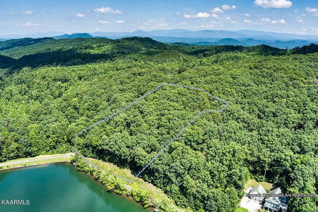 748 Laurel Lake Circle, Madisonville, TN 37354
