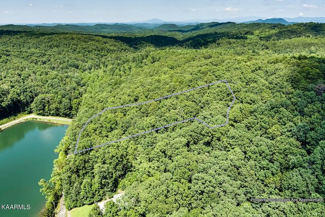 748 Laurel Lake Circle, Madisonville, TN 37354