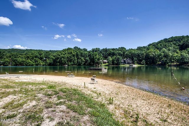 748 Laurel Lake Circle, Madisonville, TN 37354