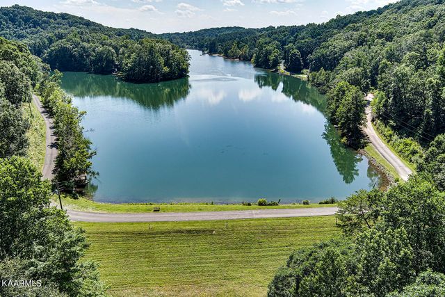 748 Laurel Lake Circle, Madisonville, TN 37354