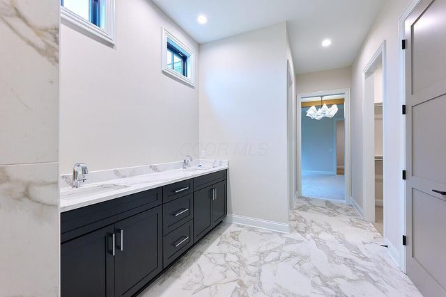 7505 Steeplechase Lane, New Albany, OH 43054