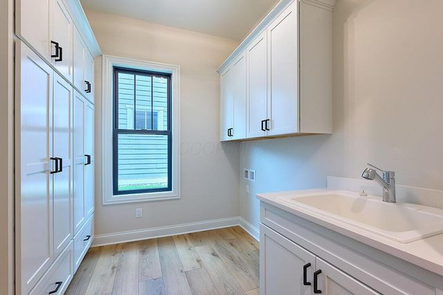 7505 Steeplechase Lane, New Albany, OH 43054
