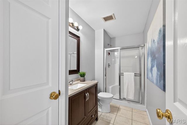 420 Benton Dr G, St Peters, MO 63376