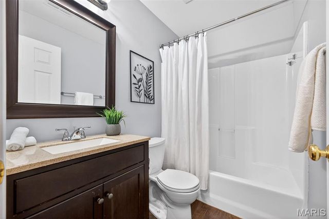 420 Benton Dr G, St Peters, MO 63376