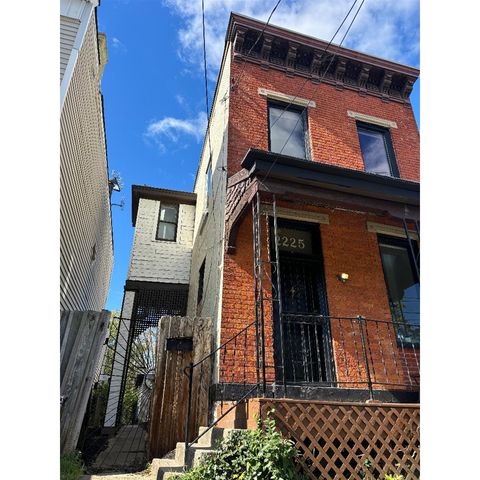 2225 Symmes Street, Cincinnati, OH 45206