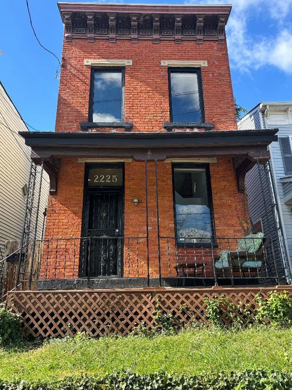 2225 Symmes Street, Cincinnati, OH 45206