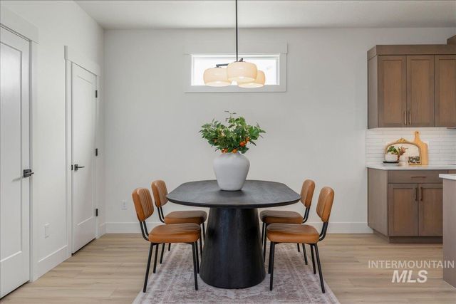 395 E Chevy Dr, Boise, ID 83716