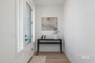 395 E Chevy Dr, Boise, ID 83716