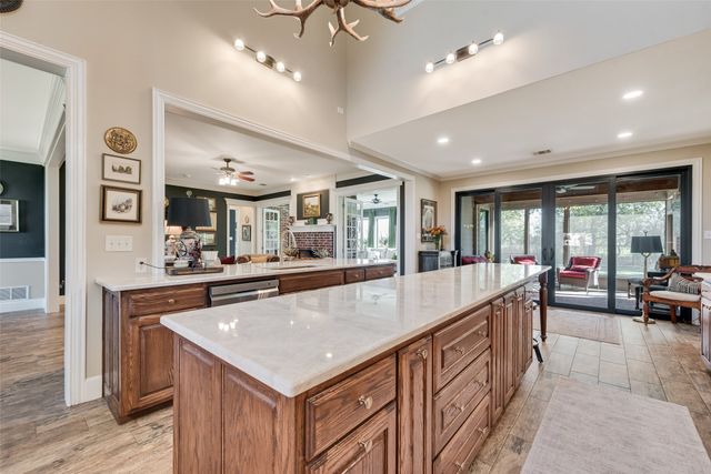 8660 Turnberry Lane, Ovilla, TX 75154