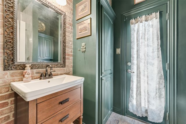 8660 Turnberry Lane, Ovilla, TX 75154