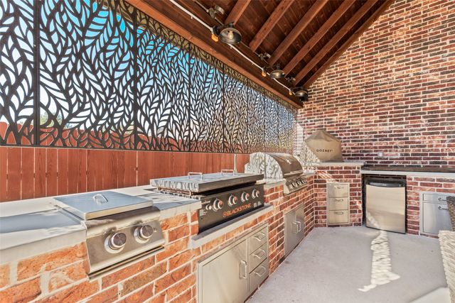 8660 Turnberry Lane, Ovilla, TX 75154