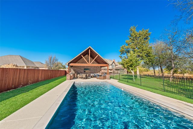 8660 Turnberry Lane, Ovilla, TX 75154