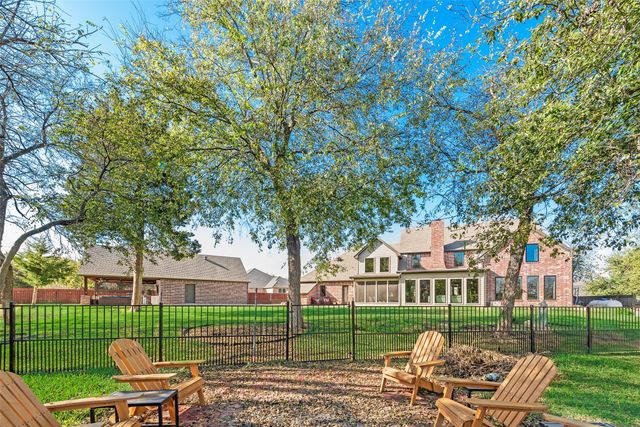 8660 Turnberry Lane, Ovilla, TX 75154