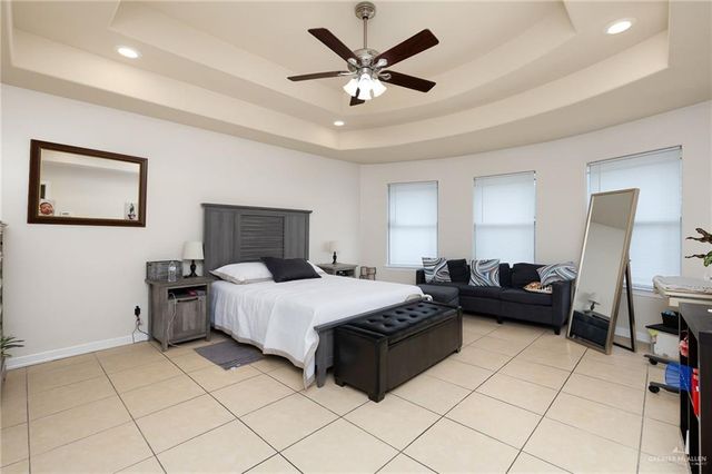 700 E Cheyenne Avenue, Pharr, TX 78577