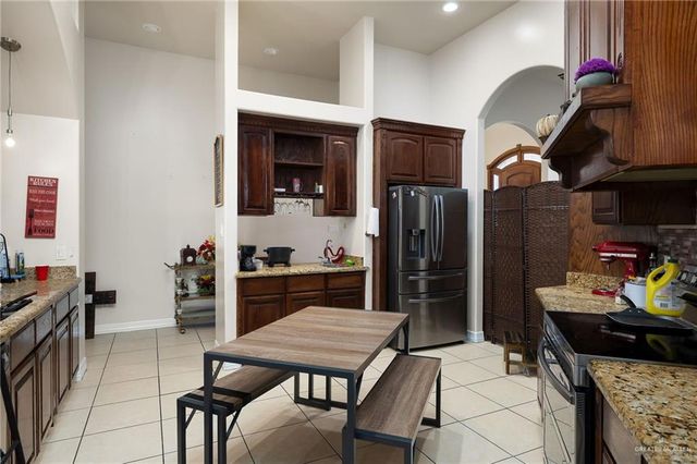 700 E Cheyenne Avenue, Pharr, TX 78577