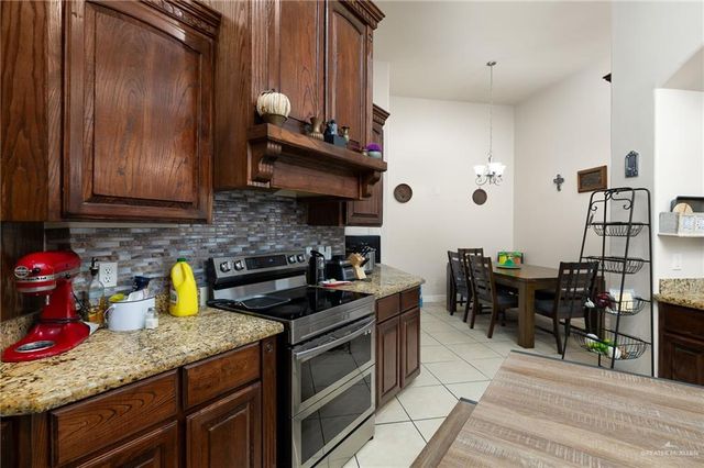 700 E Cheyenne Avenue, Pharr, TX 78577