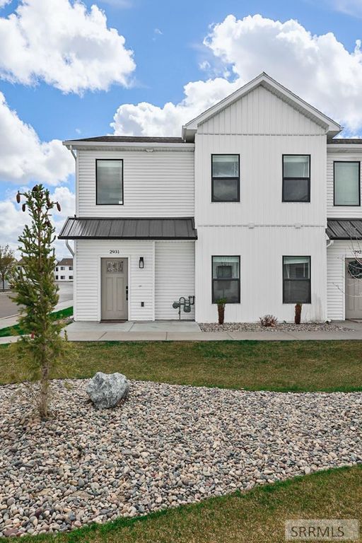 Image 1 of property listing at 2391 Homewood Drive, Ammon, ID 83406