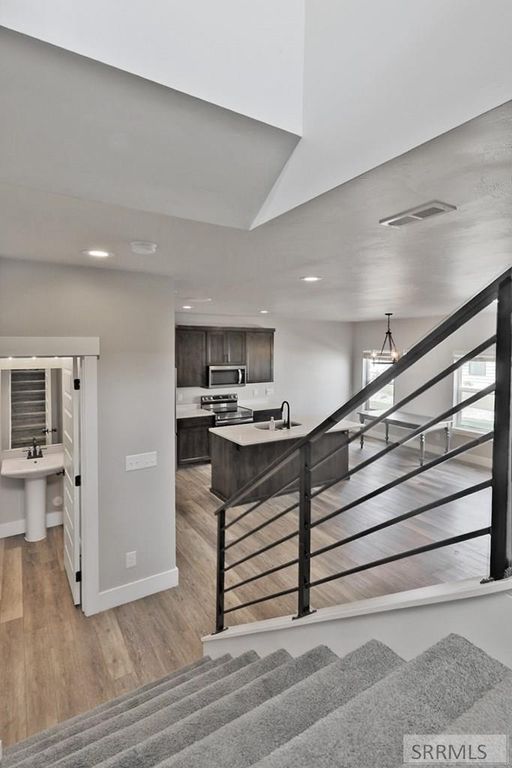 Image 14 of property listing at 2391 Homewood Drive, Ammon, ID 83406