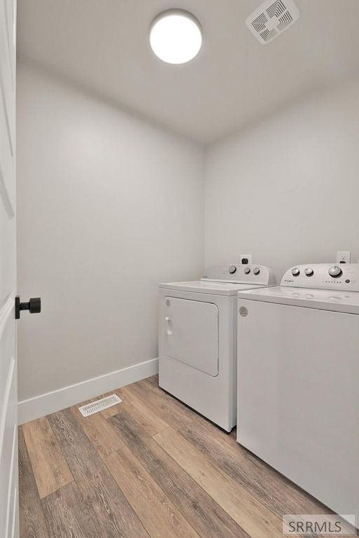 Image 24 of property listing at 2391 Homewood Drive, Ammon, ID 83406