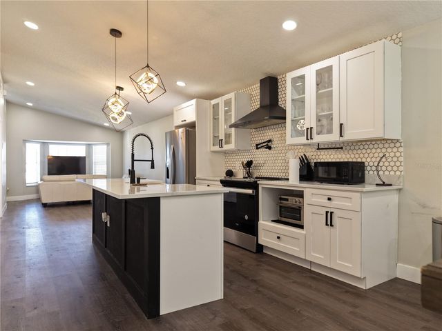 3103 BELLINGHAM DRIVE, Orlando, FL 32825