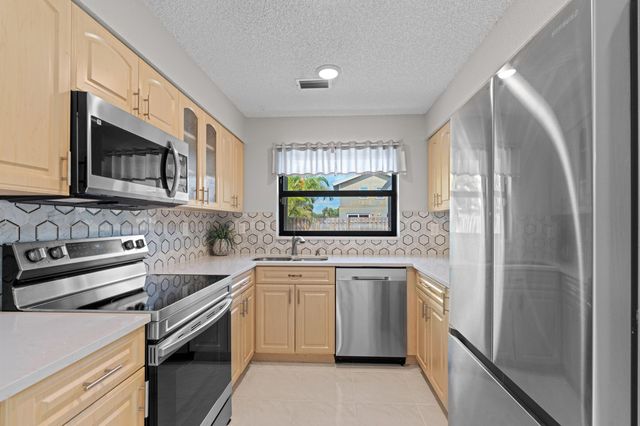 701 NW 48th Avenue, Coconut Creek, FL 33063