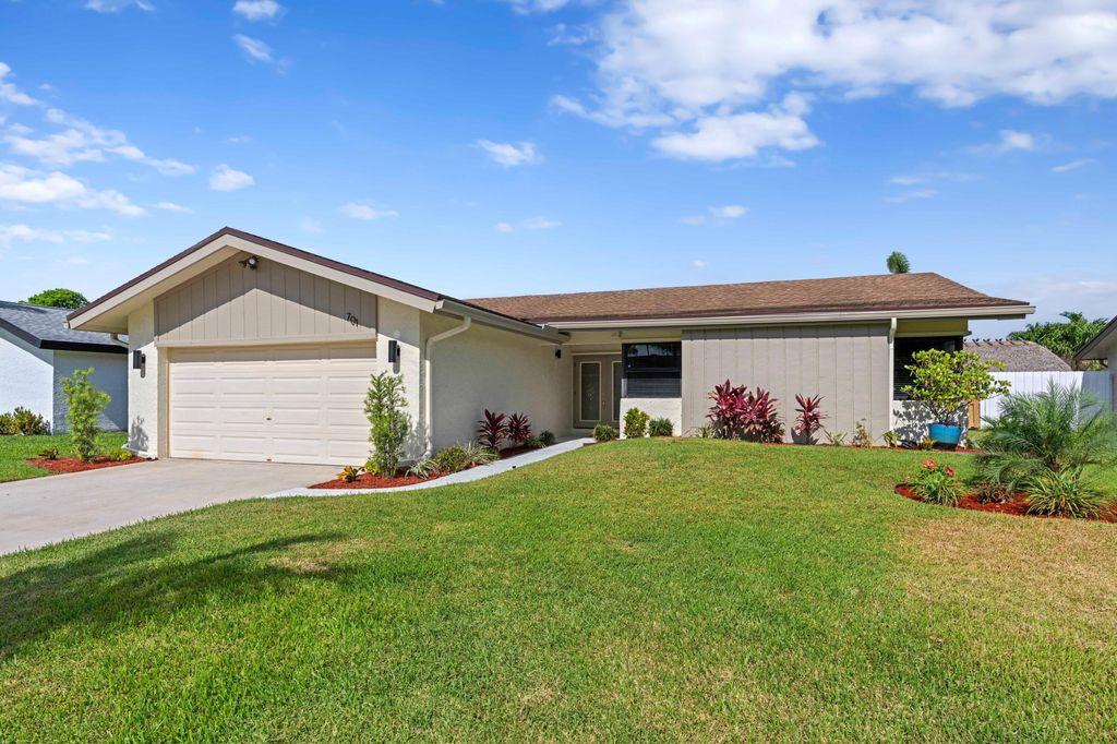 701 NW 48th Avenue, Coconut Creek, FL 33063