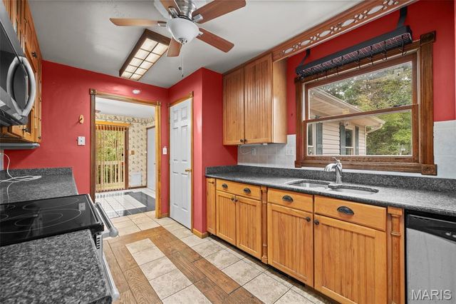 9360 Ashbrook Farm Road, Hillsboro, MO 63050
