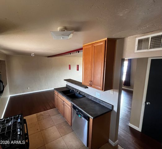 101 E Monte Way, Phoenix, AZ 85042