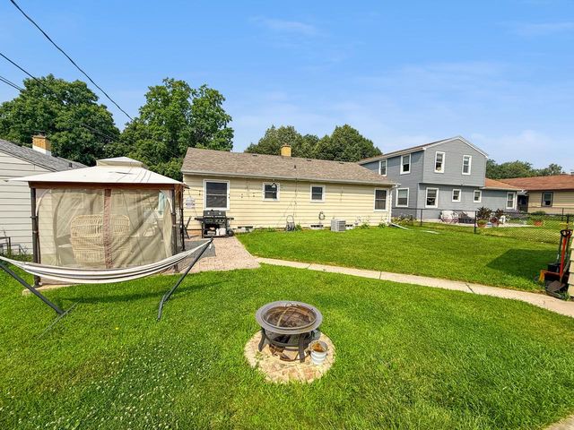 3710 N 78th STREET, Milwaukee, WI 53222
