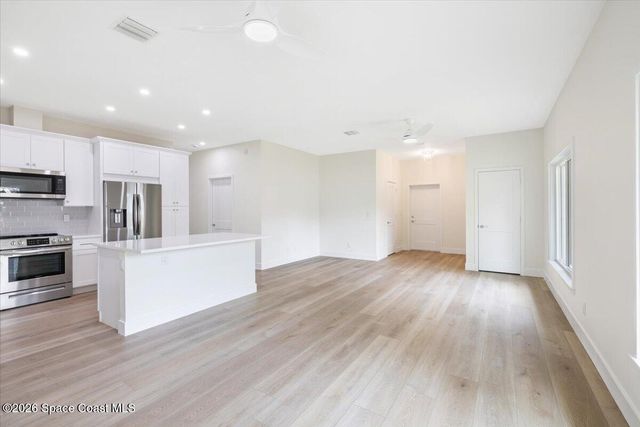 2376 28th Avenue SW, Vero Beach, FL 32968