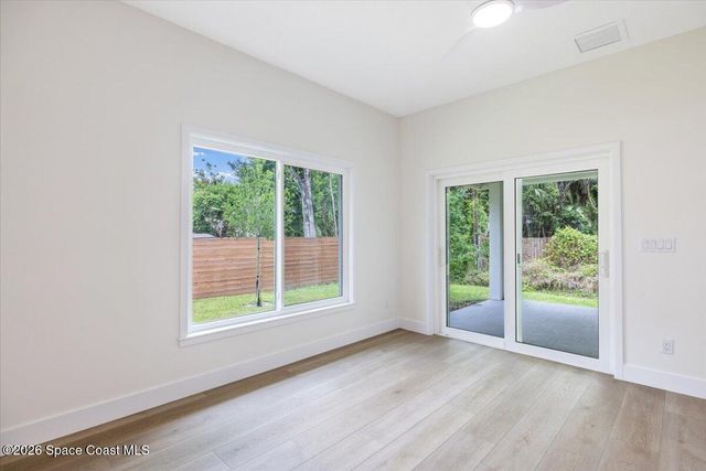 2376 28th Avenue SW, Vero Beach, FL 32968