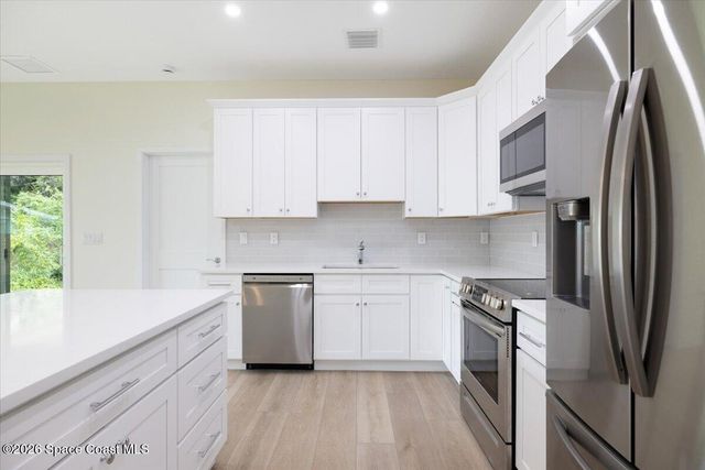 2376 28th Avenue SW, Vero Beach, FL 32968