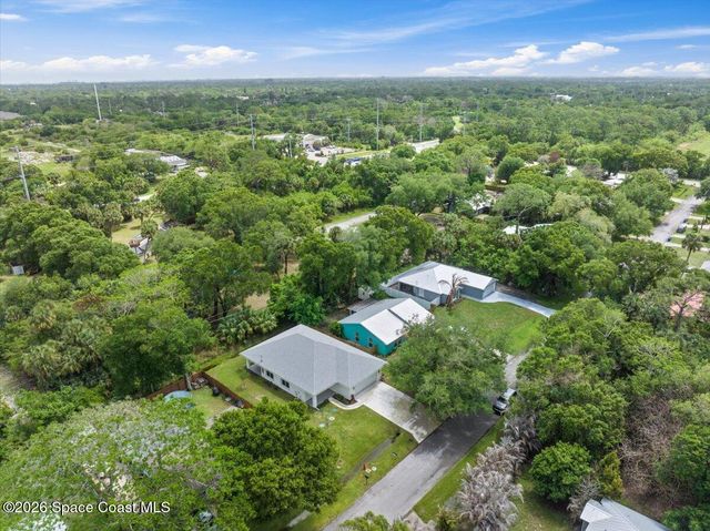 2376 28th Avenue SW, Vero Beach, FL 32968