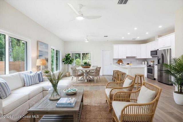 2376 28th Avenue SW, Vero Beach, FL 32968