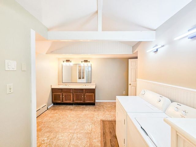 11 Nash Parkway, Somersworth, NH 03878
