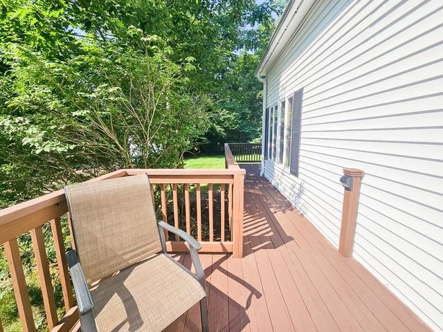 11 Nash Parkway, Somersworth, NH 03878