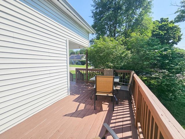 11 Nash Parkway, Somersworth, NH 03878