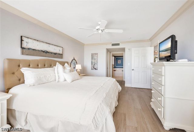 6849 Grenadier BLVD 503, Naples, FL 34108