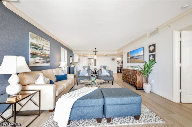 6849 Grenadier BLVD 503, Naples, FL 34108