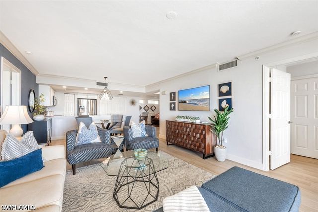 6849 Grenadier BLVD 503, Naples, FL 34108