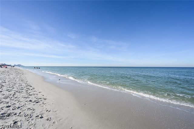 6849 Grenadier BLVD 503, Naples, FL 34108