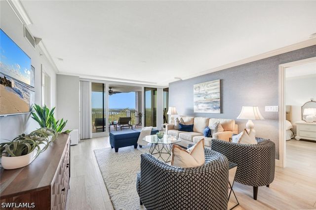 6849 Grenadier BLVD 503, Naples, FL 34108